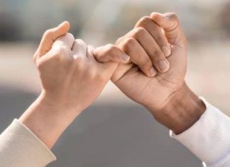 Bagaimana Hukumnya Bersumpah Selain atas Nama Allah?
