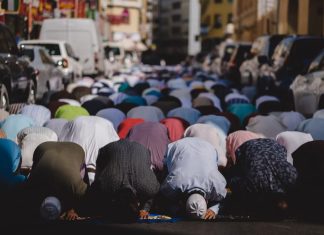 Membangun Ukhuwah Diatas Ketakwaan kepada Allah