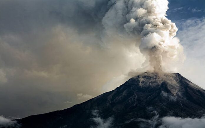Gunung Meletus