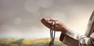Peringatan Tentang Hamba-hamba yang Celaka Berdoa kepada Allah